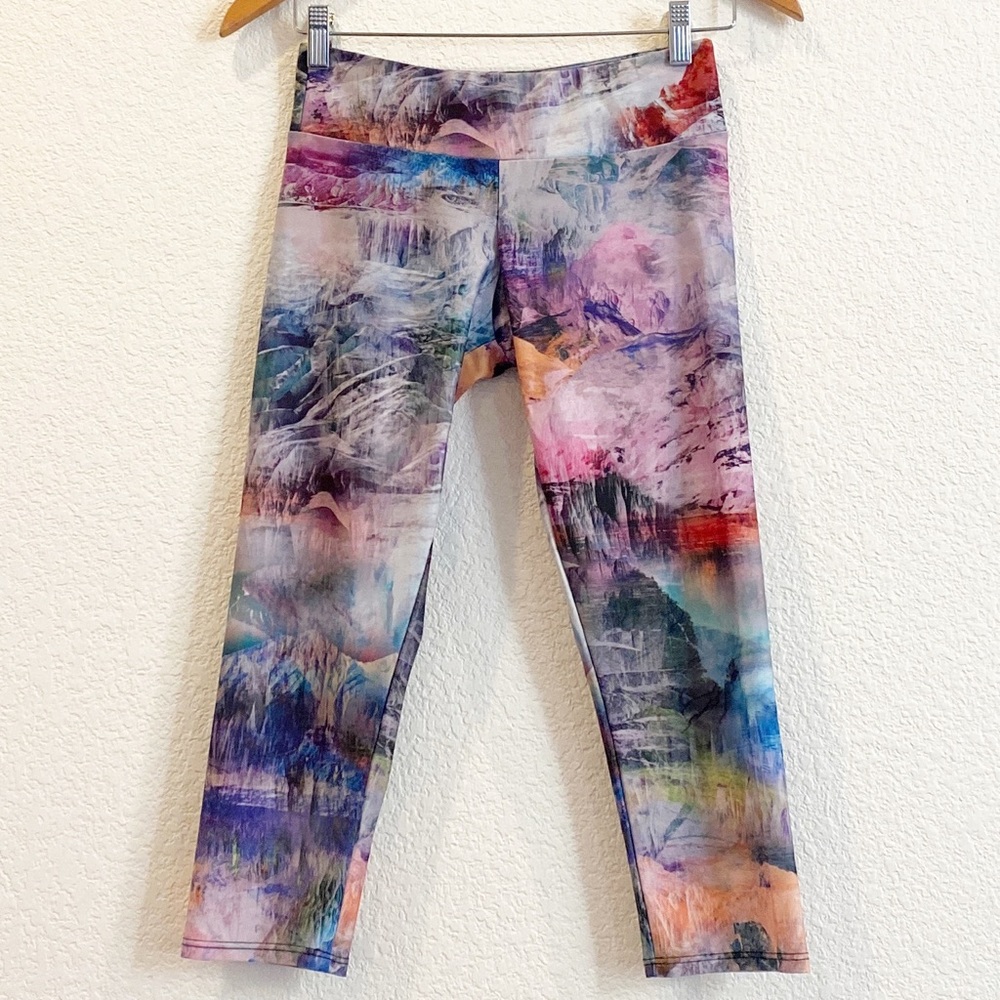 Onzie mountain sky yoga running leggings sz S/M super soft